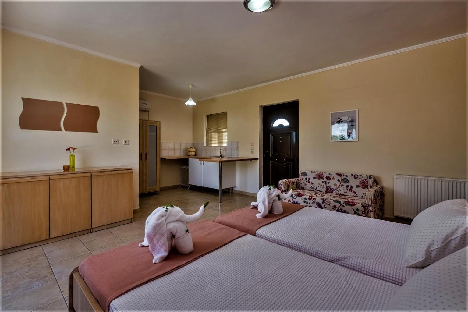Xenos Villa 2 With A Private Pool,Near The Sea Tigkaki  Exterior photo